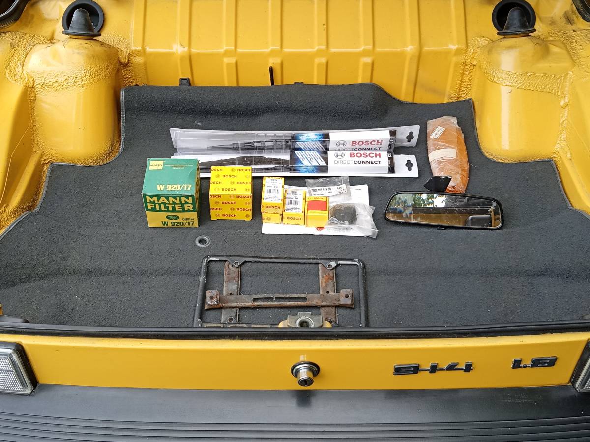 Porsche-914-1975-yellow-6