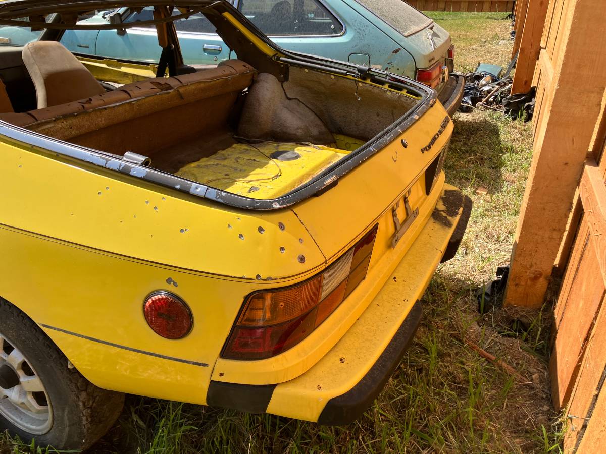 Porsche-924-1976-10