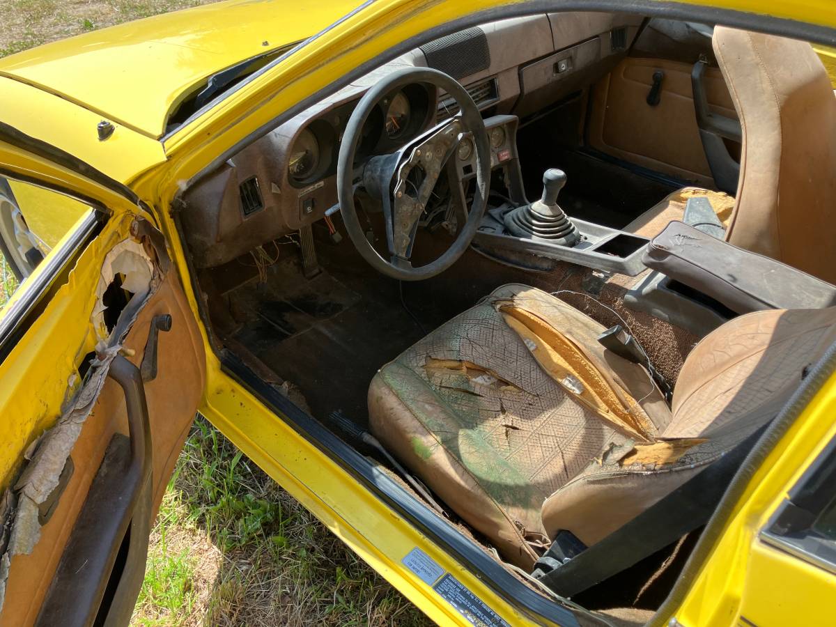 Porsche-924-1976-11