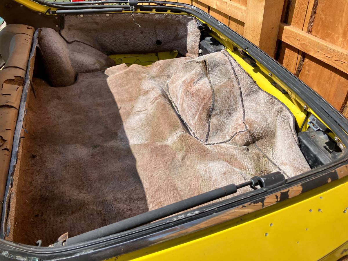 Porsche-924-1976-21