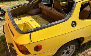 Porsche-924-1976-4