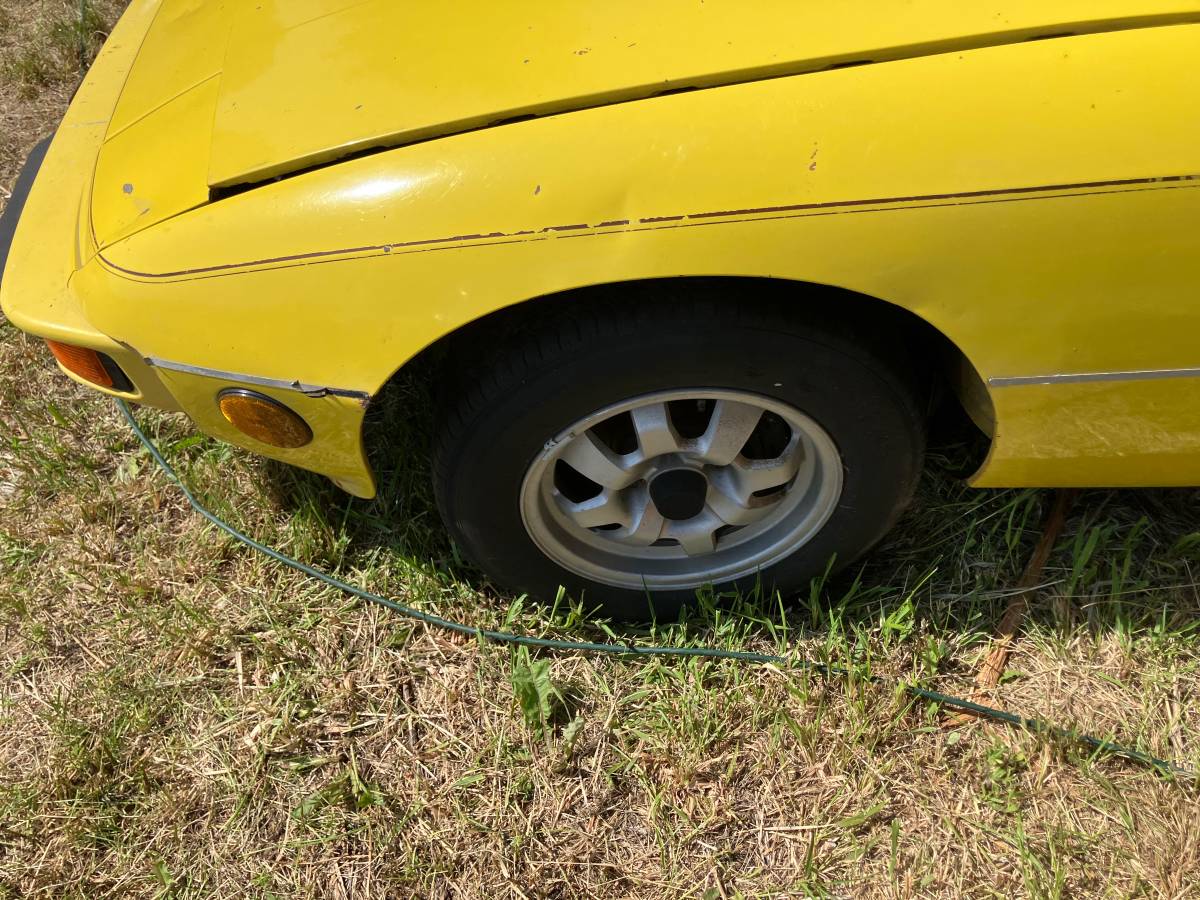 Porsche-924-1976-8