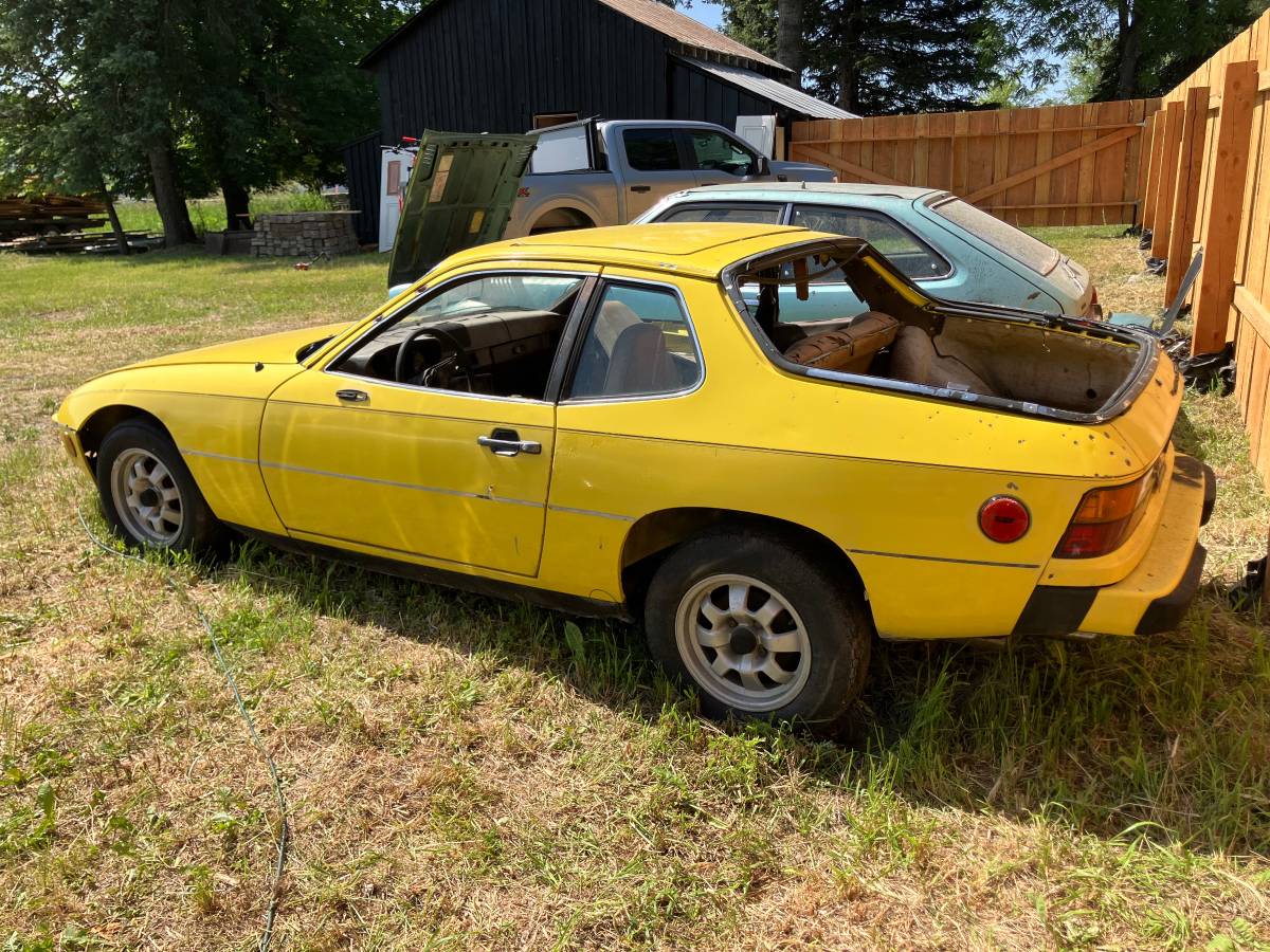 Porsche-924-1976-9