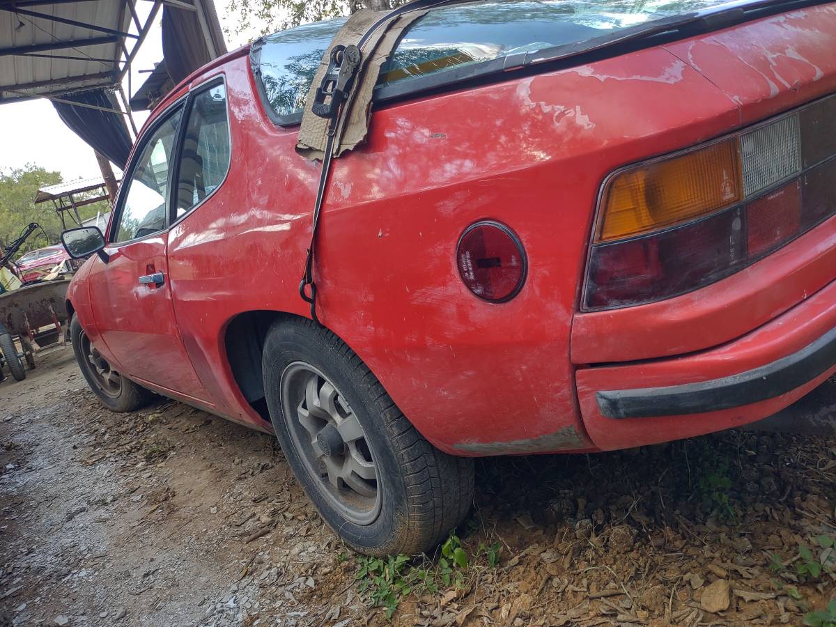 Porsche-924-1977-22