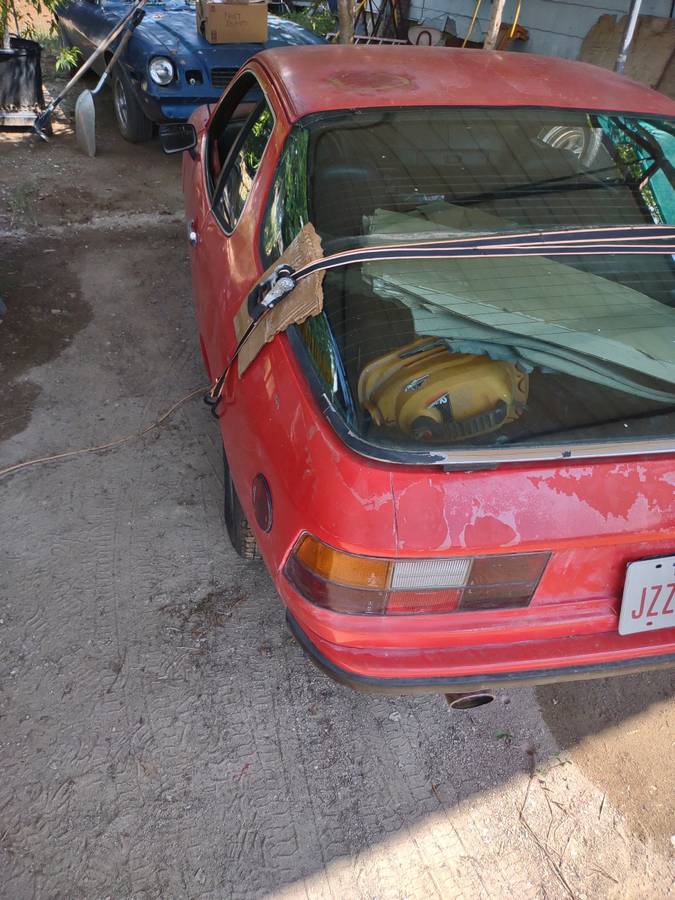 Porsche-924-1977-4
