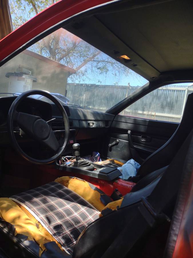 Porsche-924-1977-9
