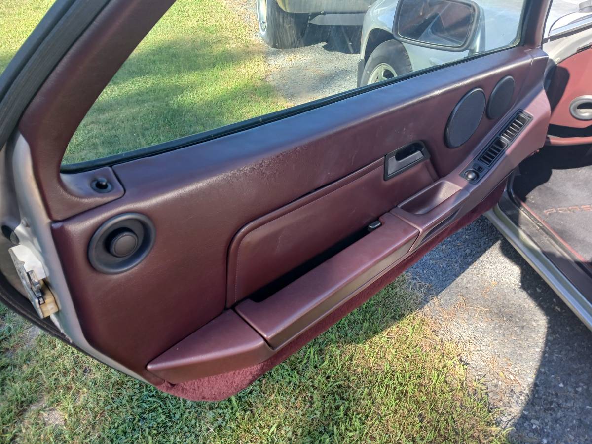 Porsche-924-1986-silver-5