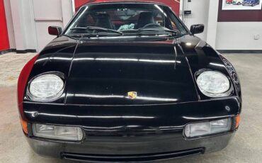 Porsche-924-1987-black-10