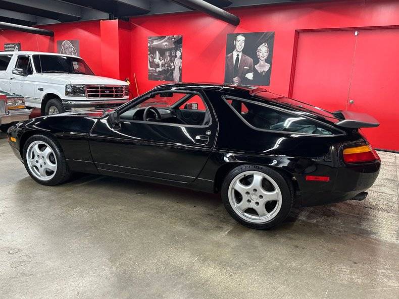 Porsche-924-1987-black-16