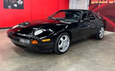 Porsche-924-1987-black-9