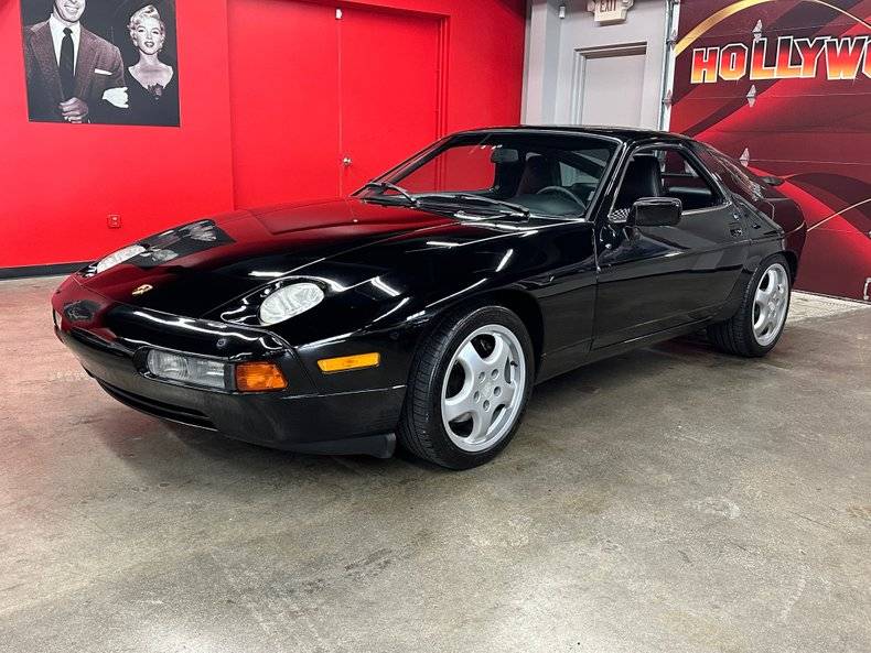 Porsche-924-1987-black-9