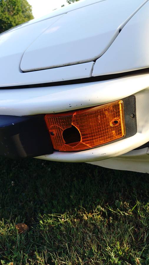 Porsche-924-1987-white-5