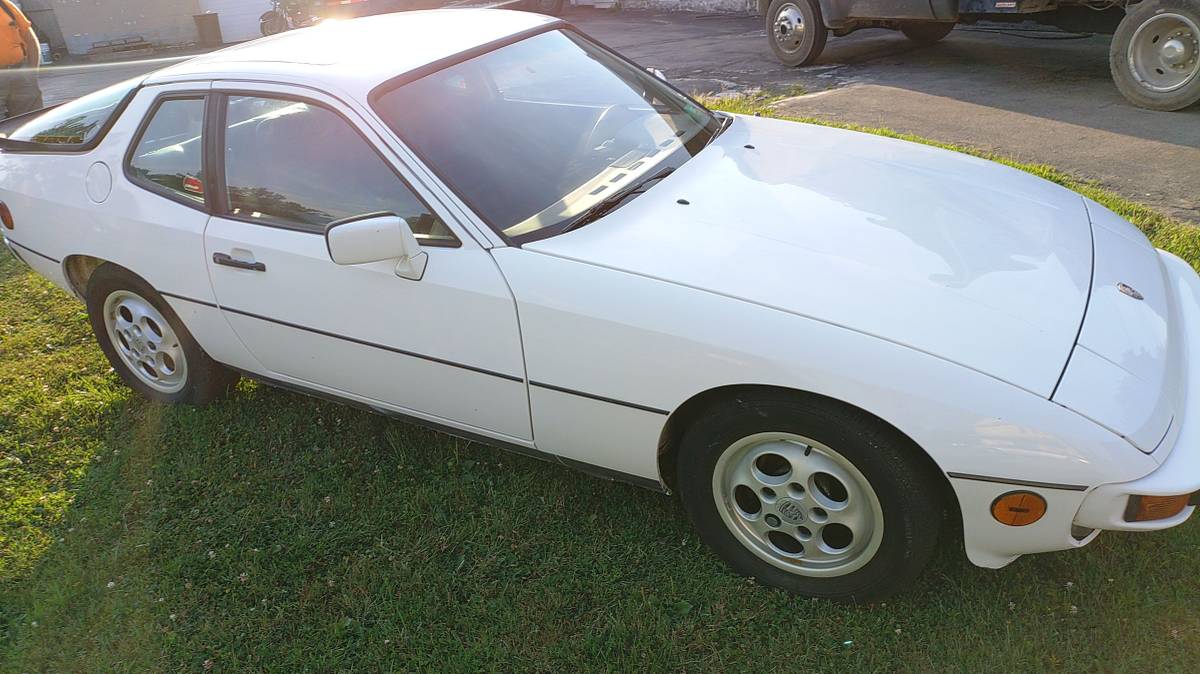 Porsche-924-1987-white-7