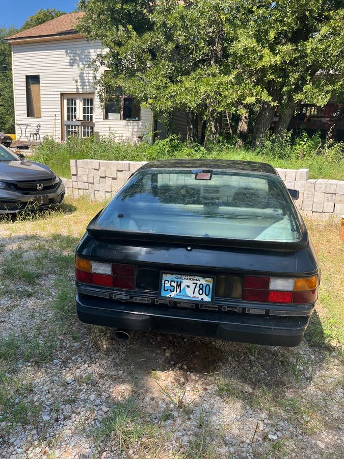 Porsche-924-1988-black-2