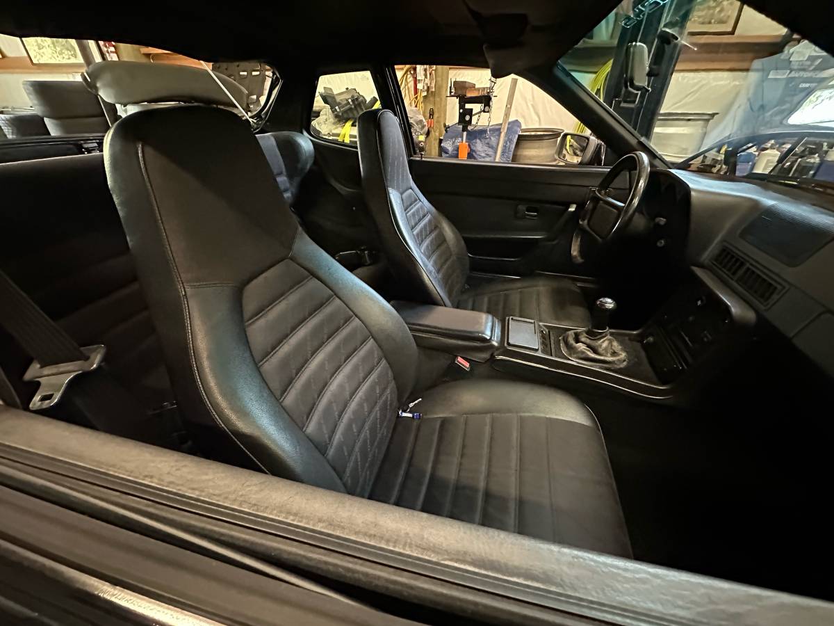 Porsche-924-s-1987-black-12