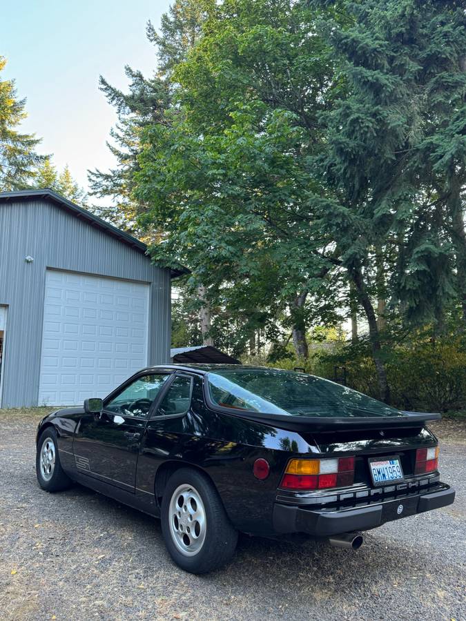Porsche-924-s-1987-black-5