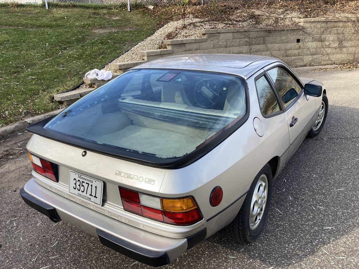 Porsche-924s-1987-3