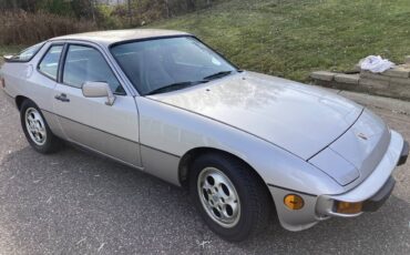 Porsche-924s-1987