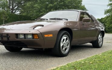 Porsche-928-1978-31