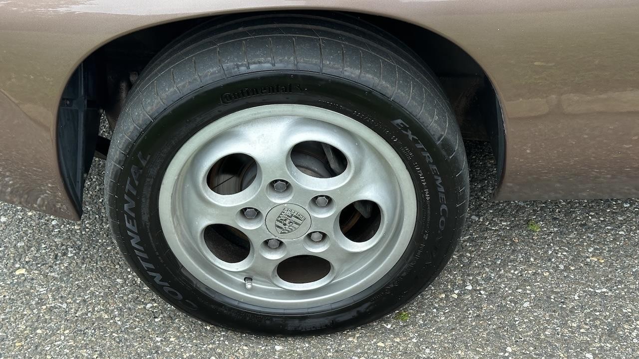 Porsche-928-1978-36