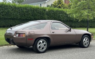 Porsche-928-1978-9