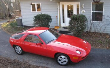 Porsche-928-1979-red-1