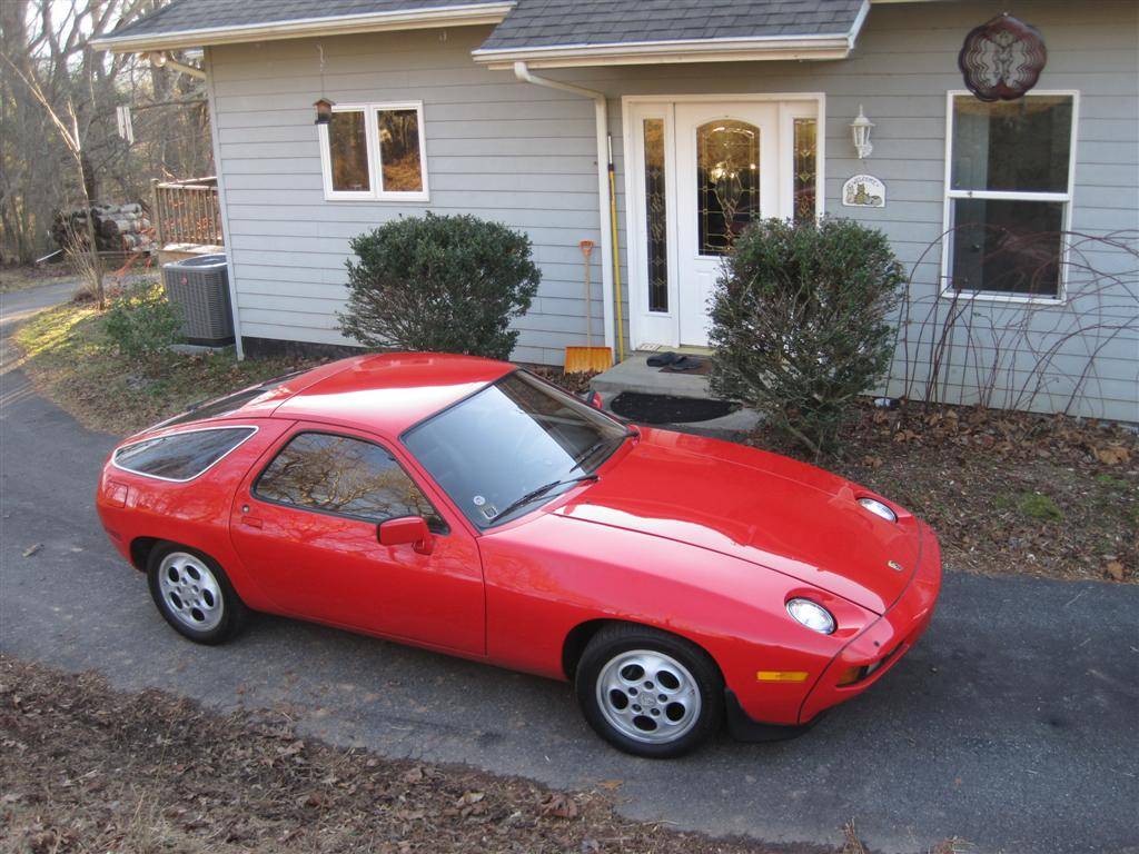 Porsche-928-1979-red-1