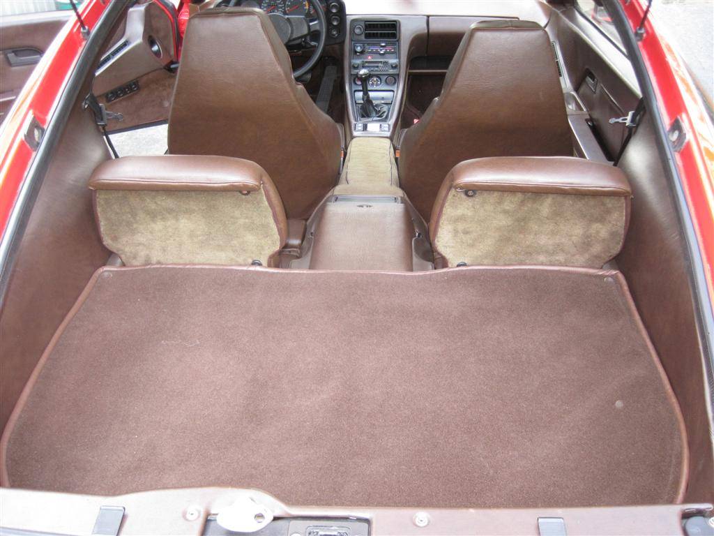 Porsche-928-1979-red-11