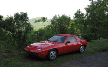 Porsche-928-1979-red-2