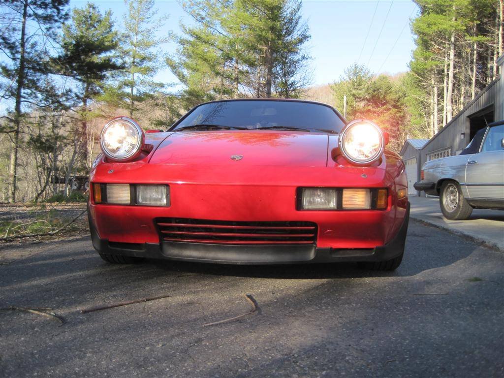 Porsche-928-1979-red-21