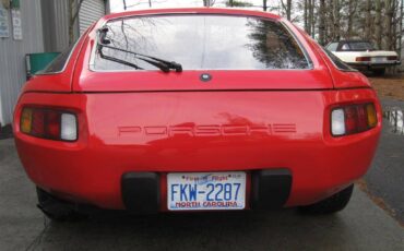 Porsche-928-1979-red-22