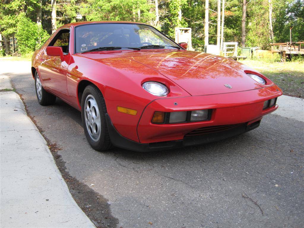 Porsche-928-1979-red-6