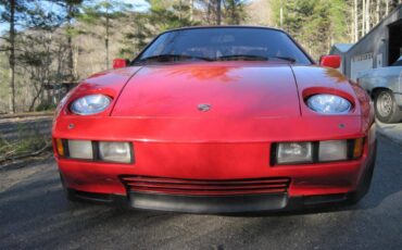 Porsche-928-1979-red-7