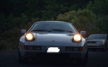 Porsche-928-1981-1