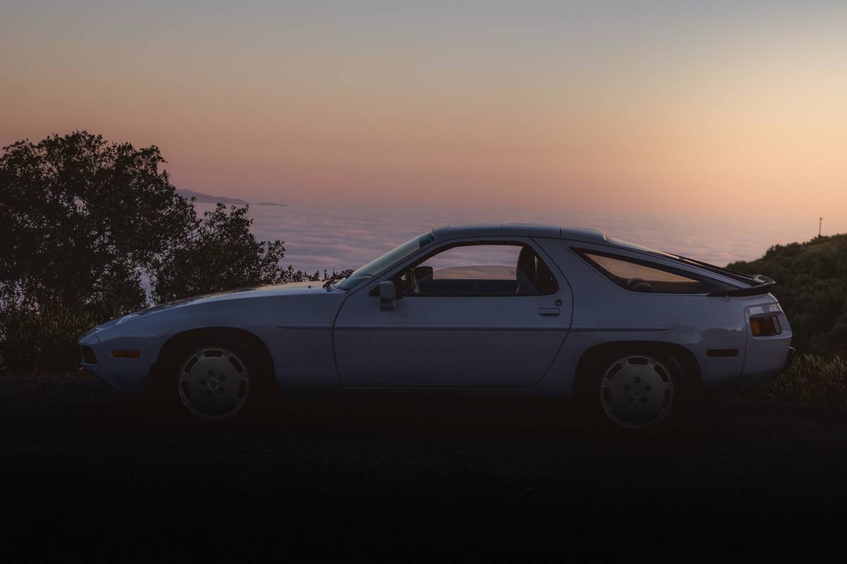 Porsche-928-1981-16