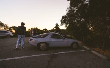 Porsche-928-1981-22