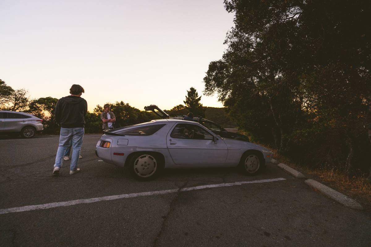Porsche-928-1981-22