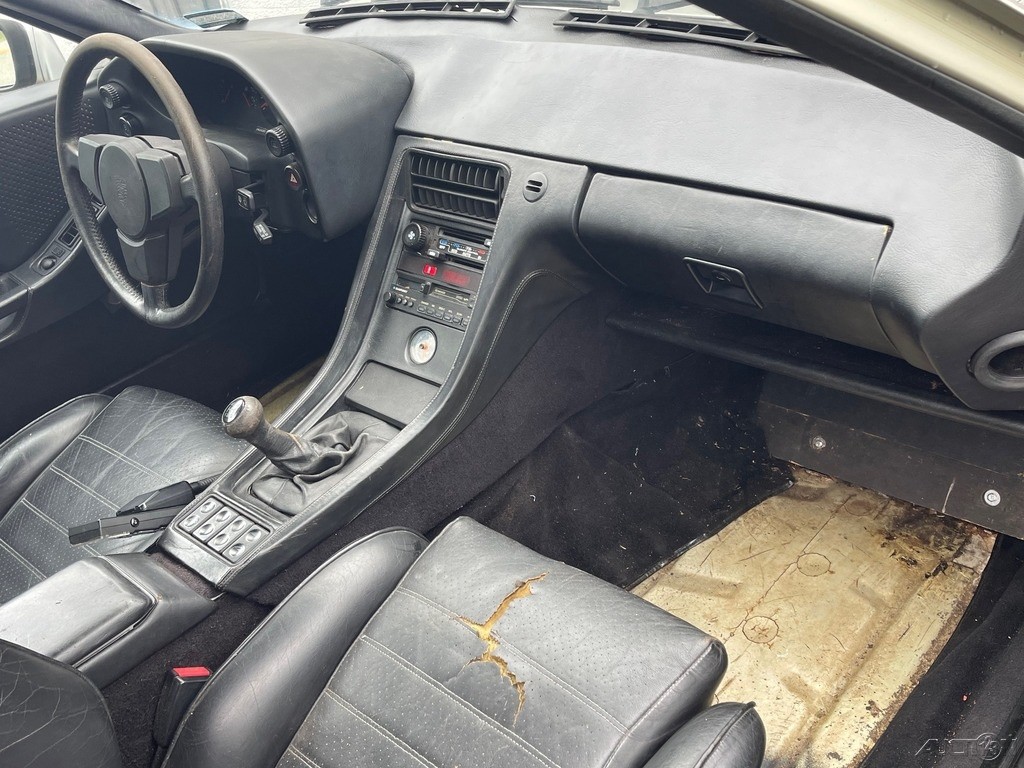 Porsche-928-1981-Hatchback-14