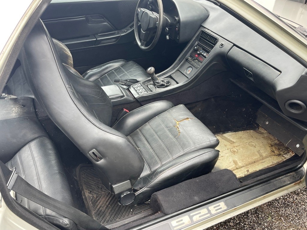 Porsche-928-1981-Hatchback-15