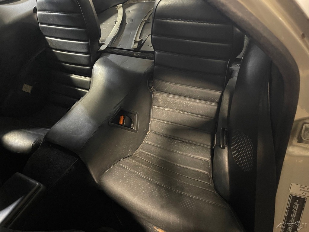 Porsche-928-1981-Hatchback-16