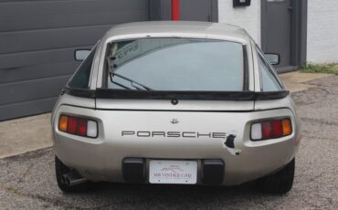 Porsche-928-1981-Hatchback-5