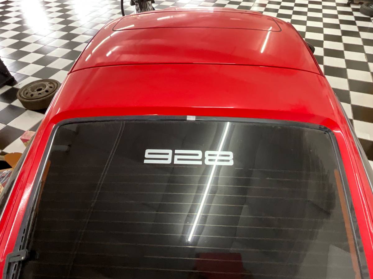 Porsche-928-1982-red-6