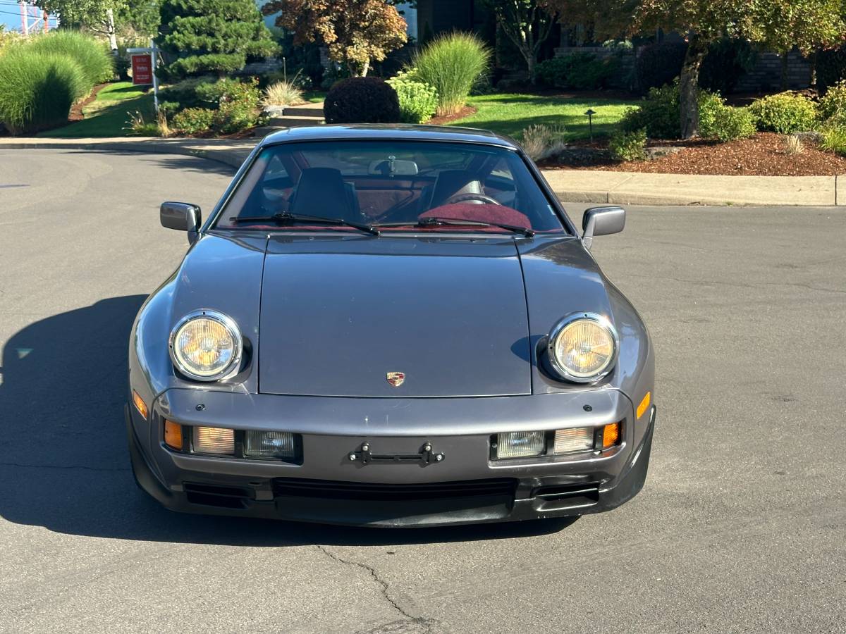 Porsche-928-1985-brown-13