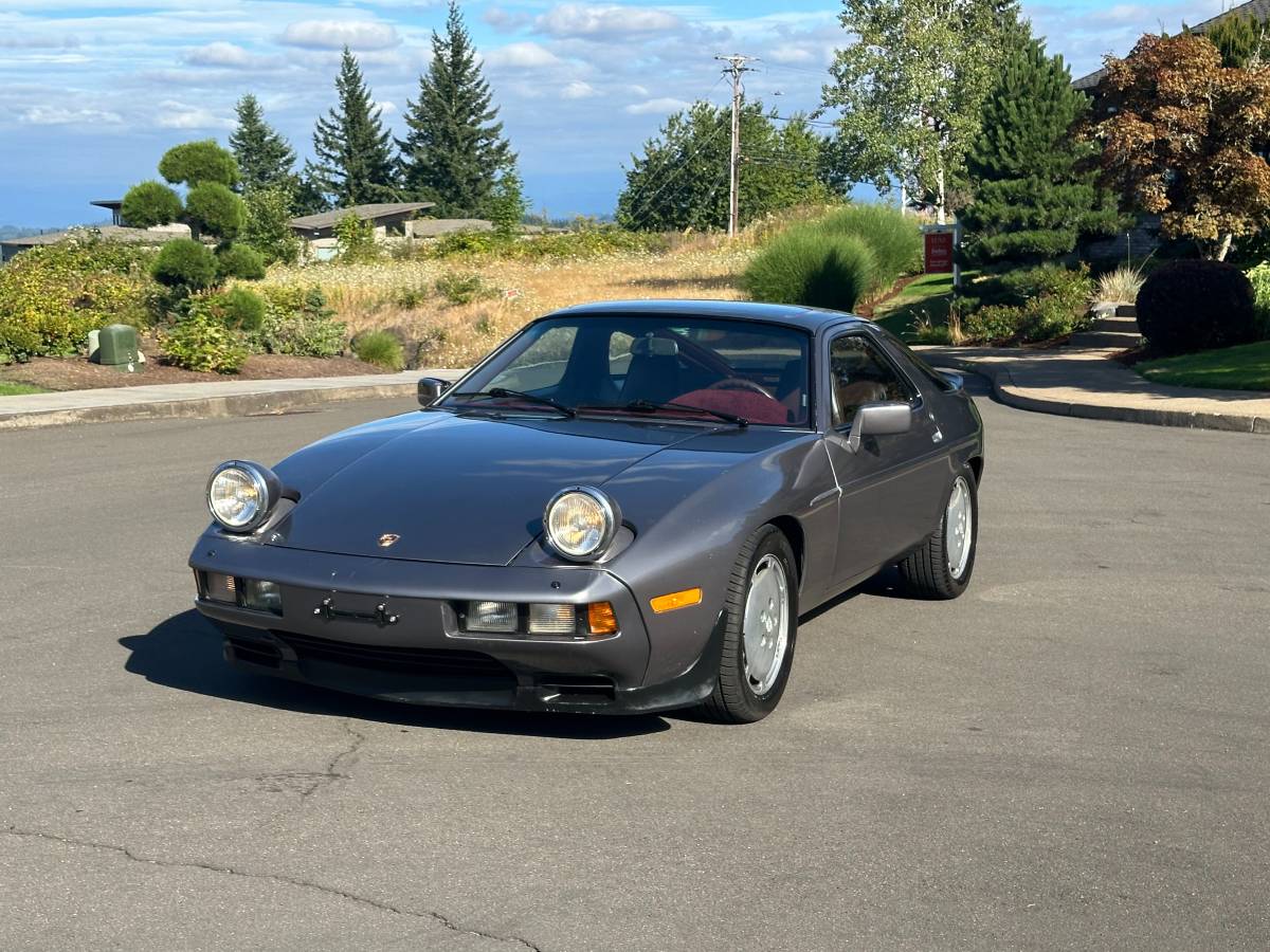 Porsche-928-1985-brown-14