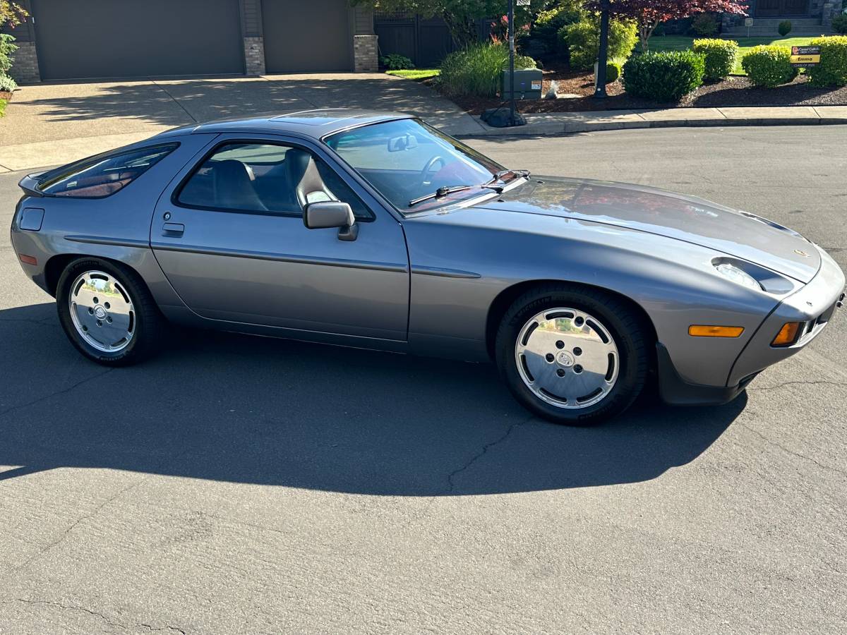 Porsche-928-1985-brown-3