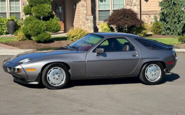 Porsche-928-1985-brown