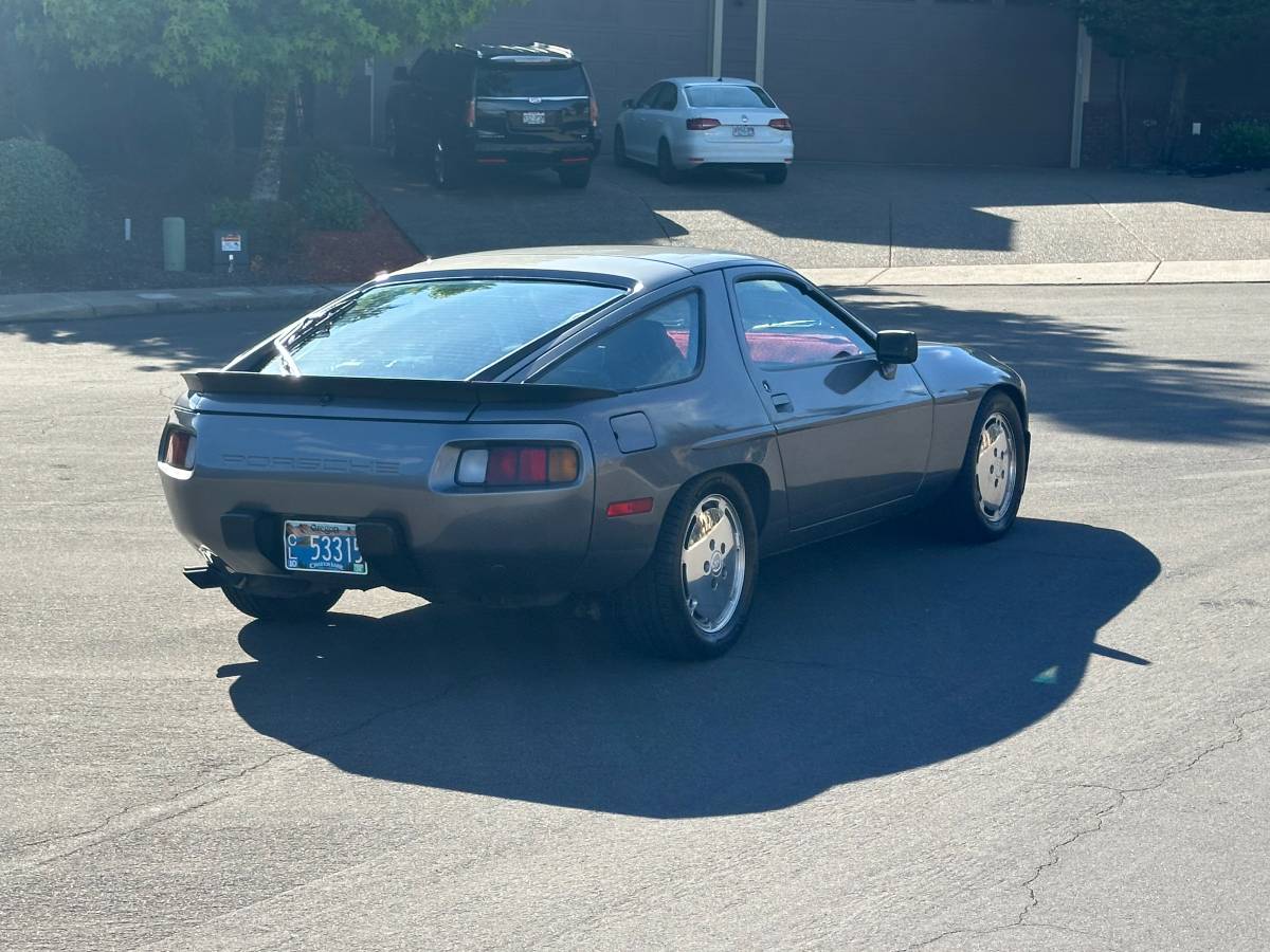 Porsche-928-1985-brown-4