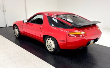 Porsche-928-1987-Guards-Red-Black-2