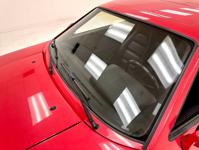 Porsche-928-1987-Guards-Red-Black-25
