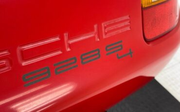 Porsche-928-1987-Guards-Red-Black-31